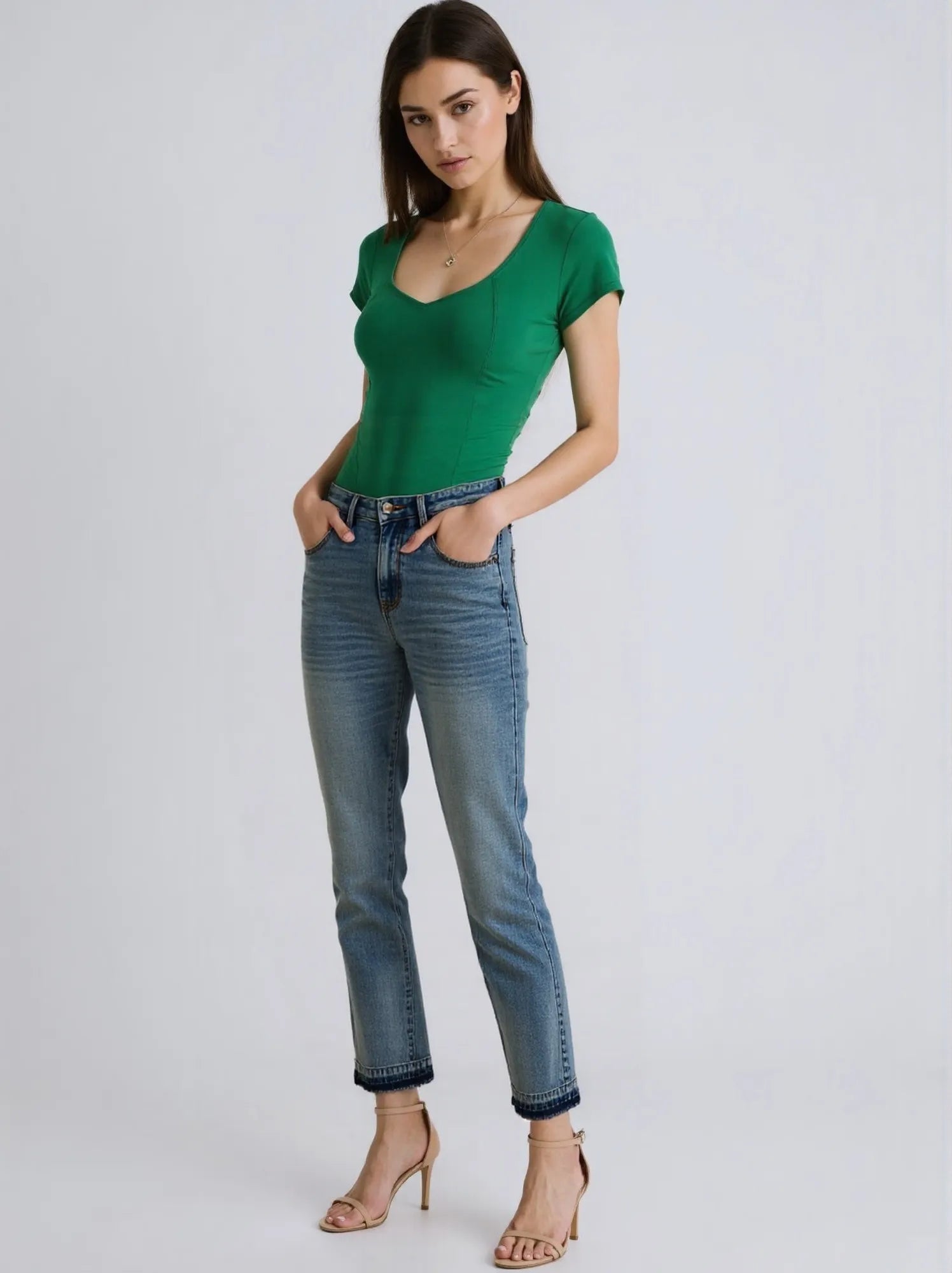 Judy Blue Full Size Mid Rise Rigid Magic Release Hem Jeans-Boohh