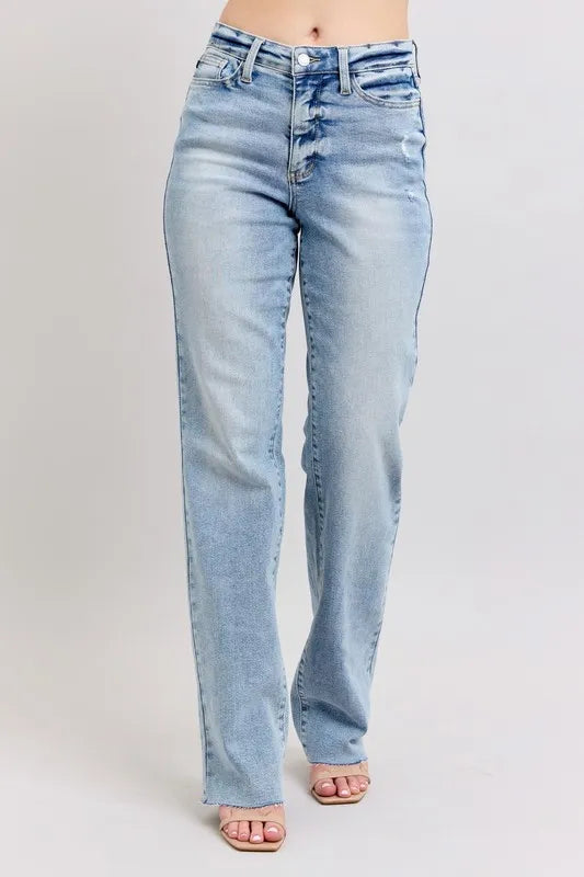 Judy Blue Full Size Mid Rise Light Wash Dad Jeans Plus Size-Boohh