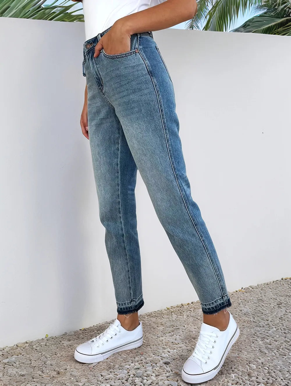 Judy Blue Full Size Mid Rise Rigid Magic Release Hem Jeans-Boohh