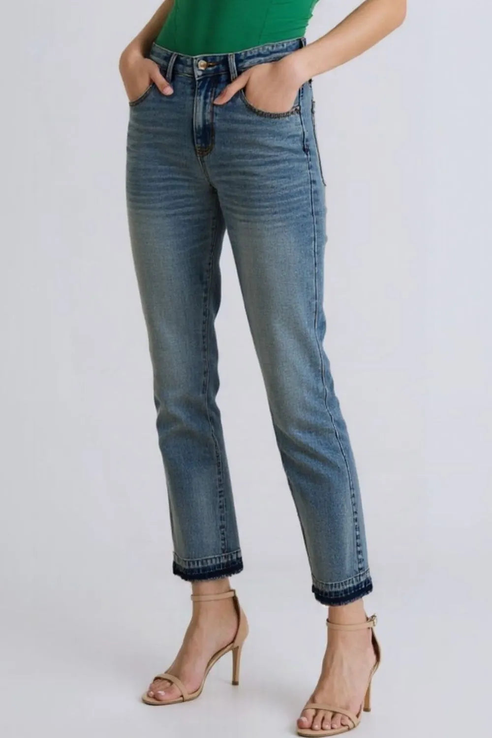 Judy Blue Full Size Mid Rise Rigid Magic Release Hem Jeans-Boohh